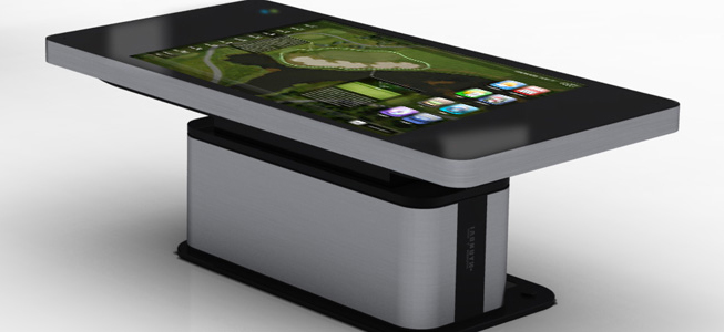 تقدم هيونداي لتكنولوجيا المعلومات شاشة عرض على طاولة بحجم 70 بوصة تشبه جهاز iPhone 4 العملاق