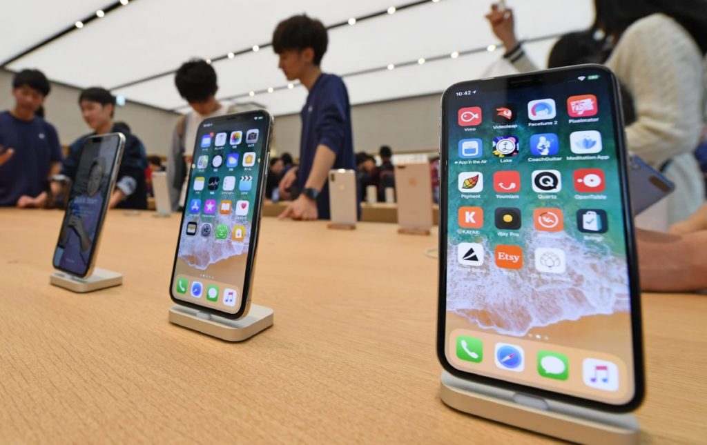 يقول التحالف الصيني إنه يجب على Apple التوقف عن بيع أجهزة iPhone في البلاد