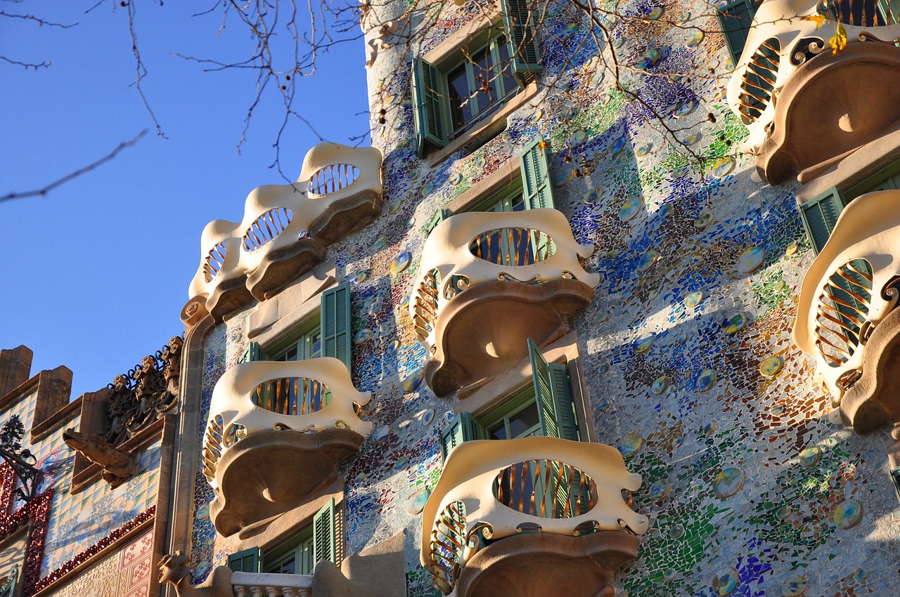 La historia de Casa Vicens: 5 datos curiosos que debes conocer 5 La historia de Casa Vicens: 5 datos curiosos que debes conocer casa vicens