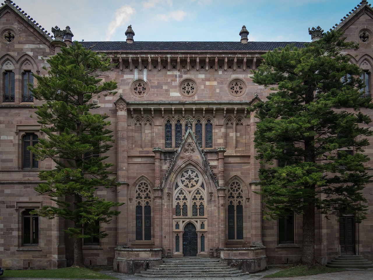 Comillas Cantabria: 5 Razones para Visitar este Encantador Destino comillas cantabria