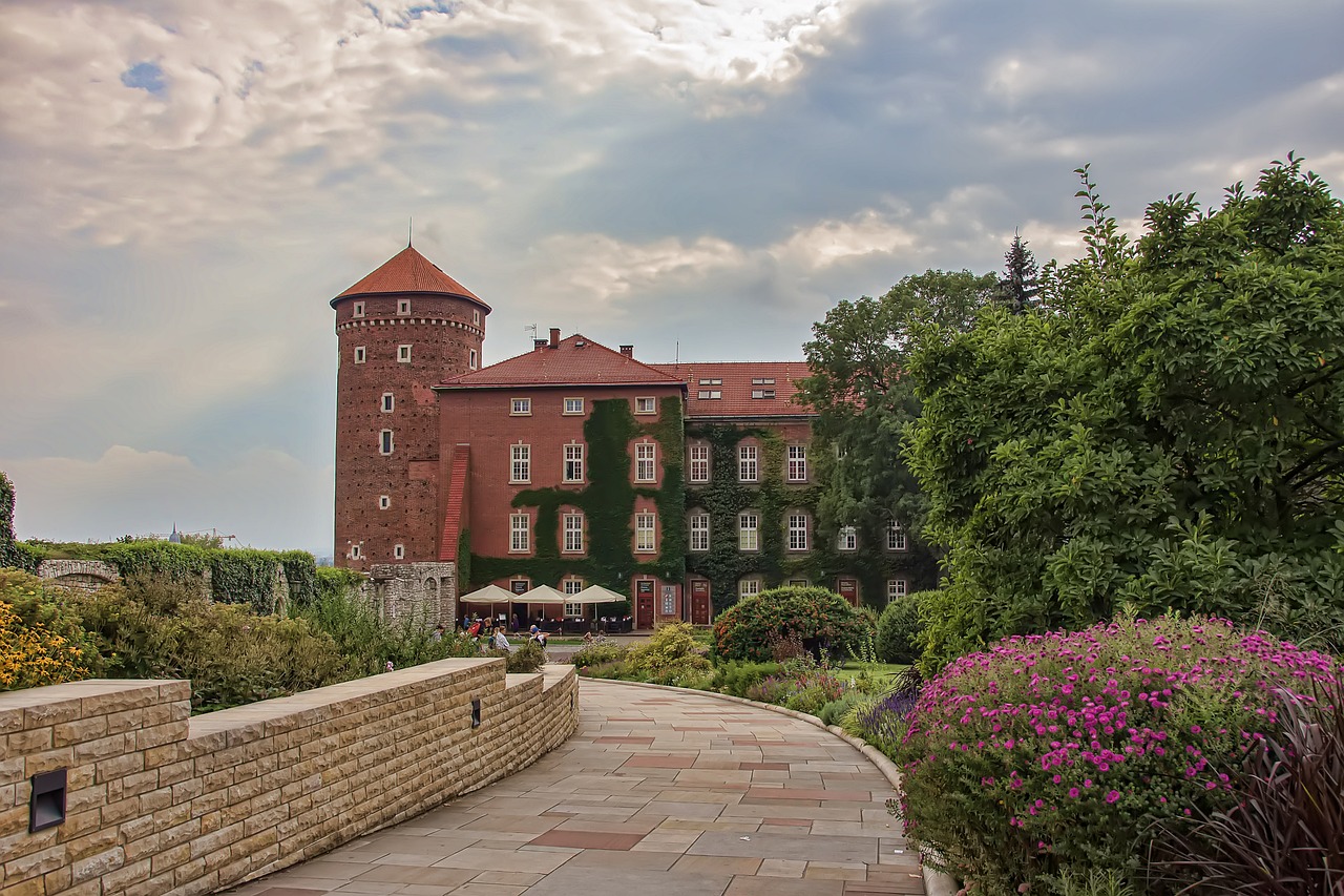 10 Lugares Imprescindibles que Debes Visitar en Cracovia cracovia