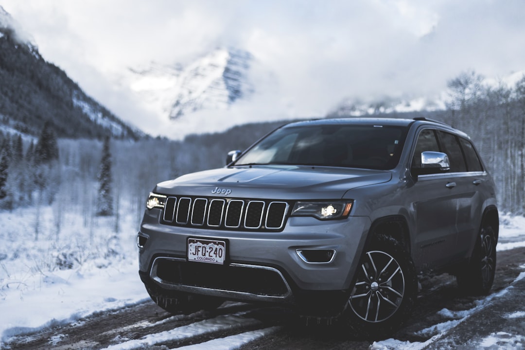 Jeep Avenger: 5 Razones para Elegir este Potente Todo Terreno jeep avenger