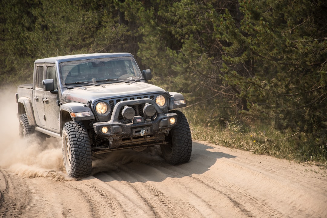5 Razones por las que el Jeep Wrangler es el Todoterreno Perfecto jeep wrangler