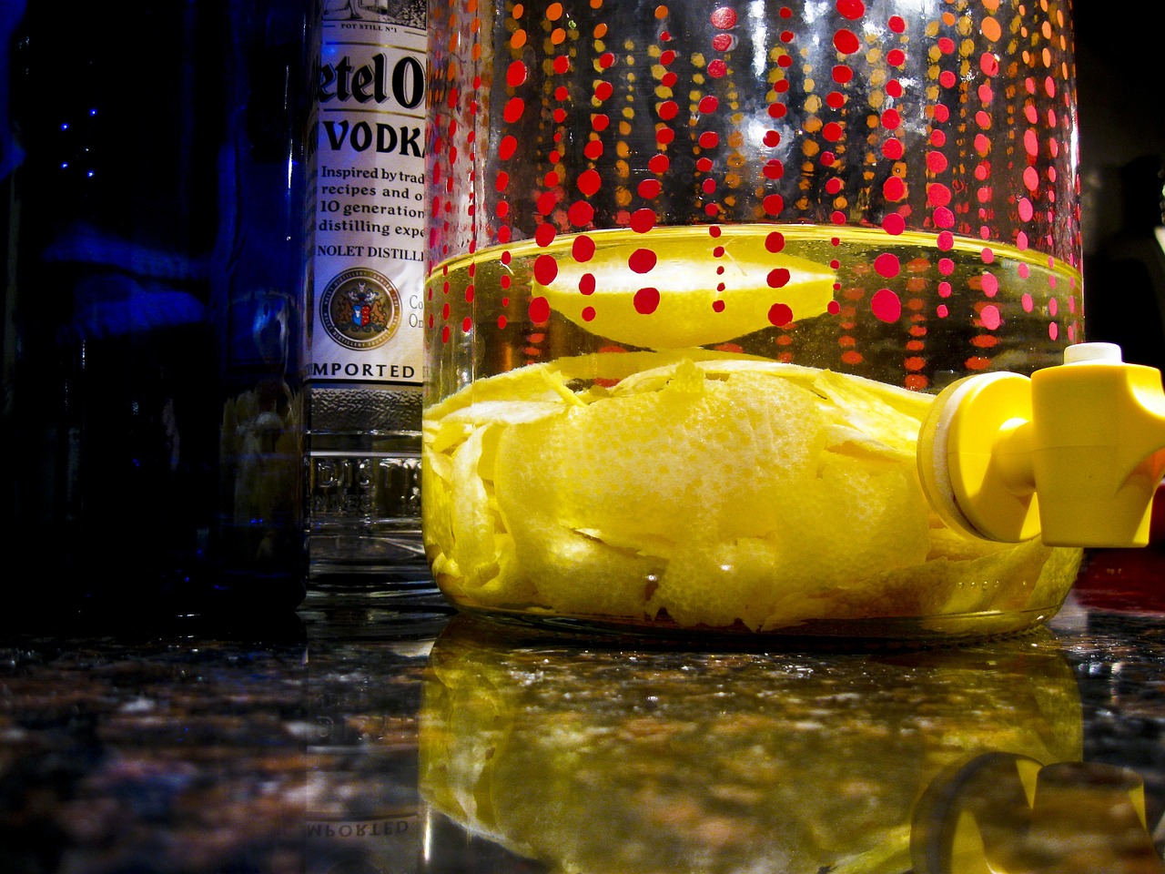 10 Deliciosas Recetas de Limoncello para Disfrutar en Casa limoncello