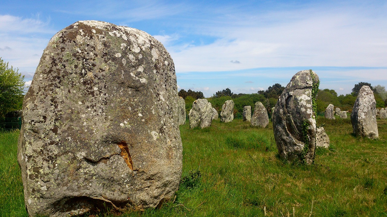 10 curiosidades sobre los menhires: misterios de la antigüedad menhir