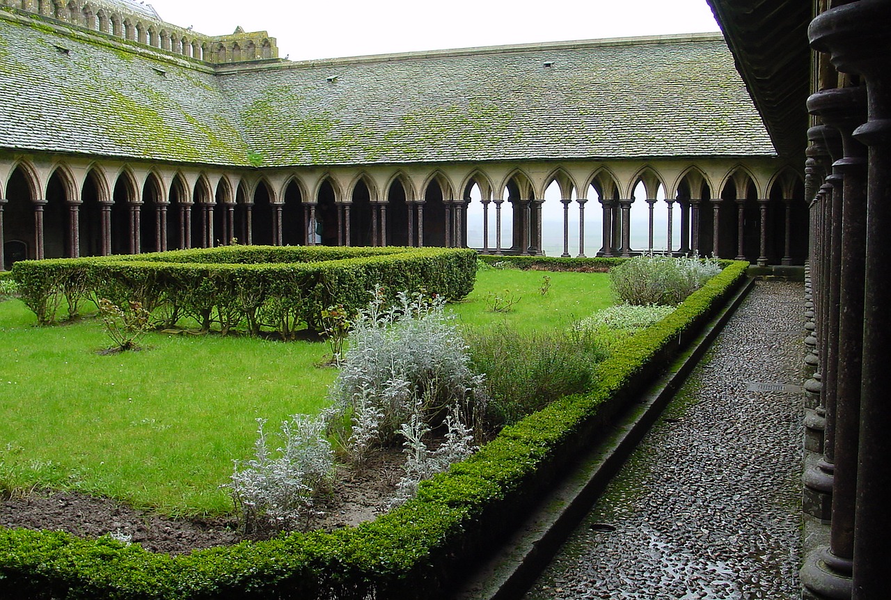 10 Razones para Visitar Mont Saint Michel: Maravilla Patrimonial mont saint michel