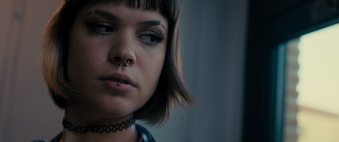 10 Tendencias de Piercing Oreja: Inspírate con los Mejores Estilos 1 10 Tendencias de Piercing Oreja: Inspírate con los Mejores Estilos piercing oreja