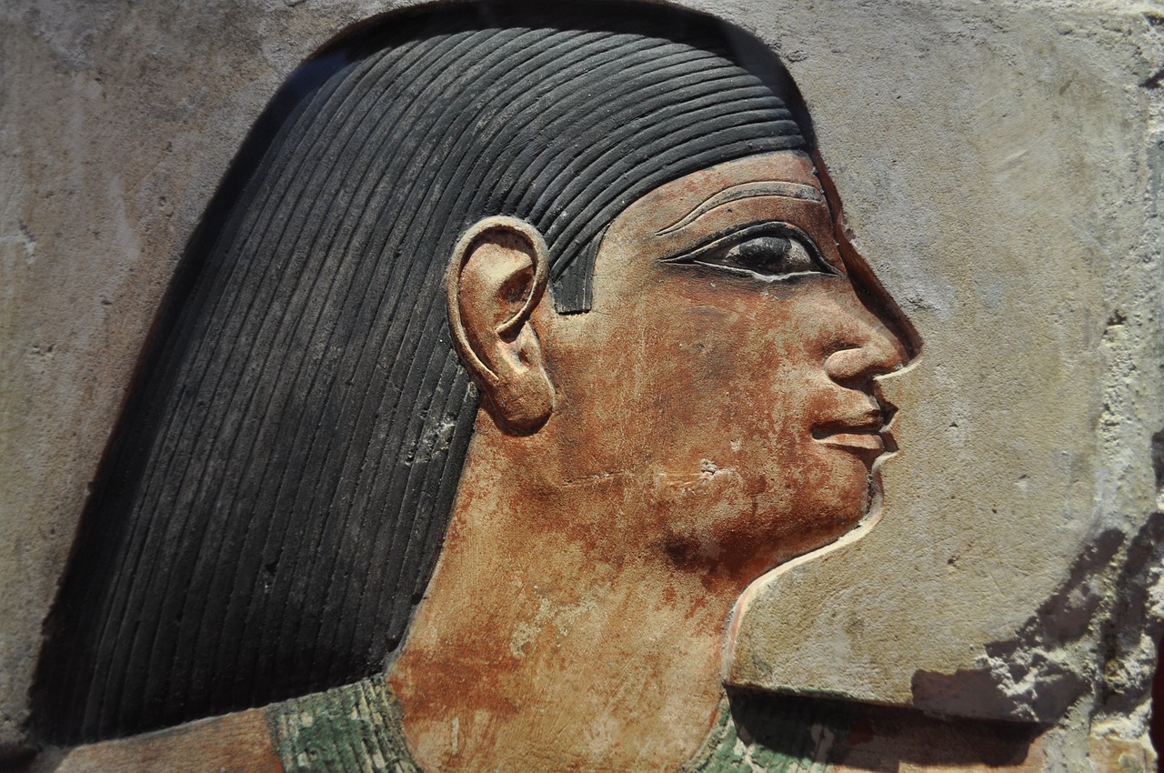5 Curiosidades sobre Tutankamón: Misterios del Faraón tutankamon