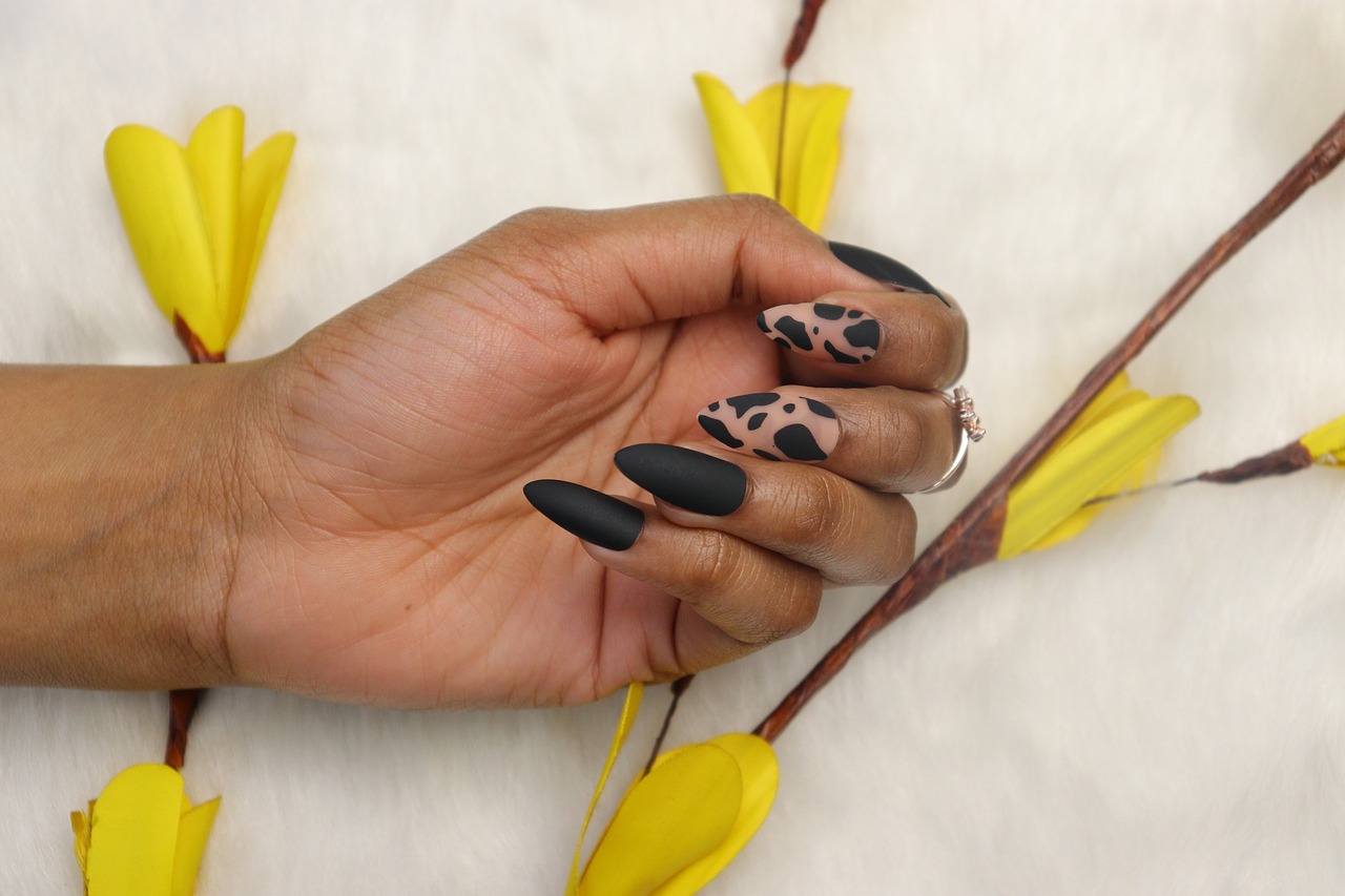 5 diseños de uñas acrílicas: tendencias para lucir tus uñas acrílicas este verano unas acrilicas