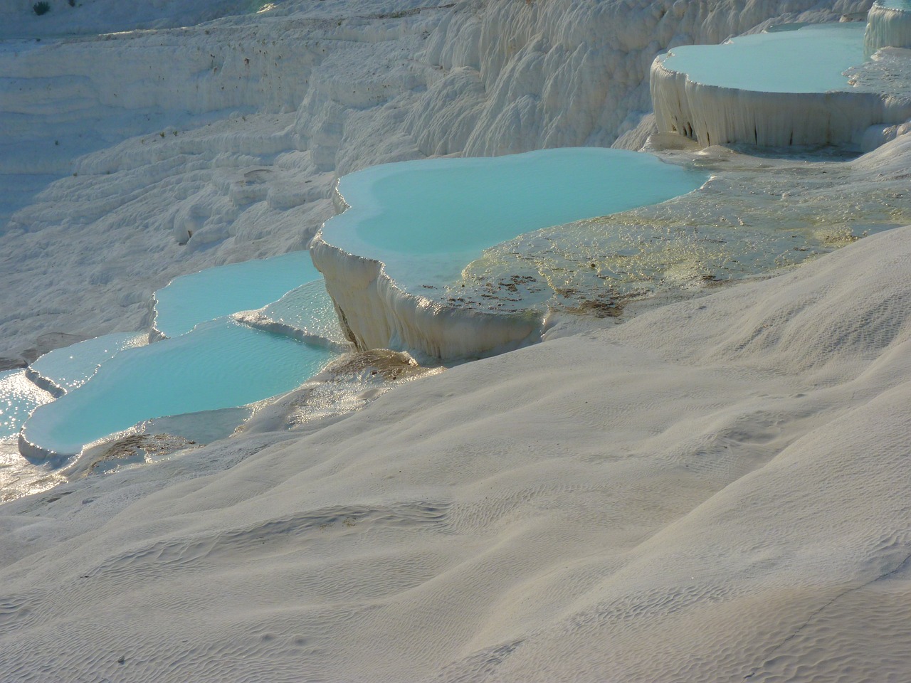 Aguas termales: 5 beneficios que no te puedes perder 3 aguas termales