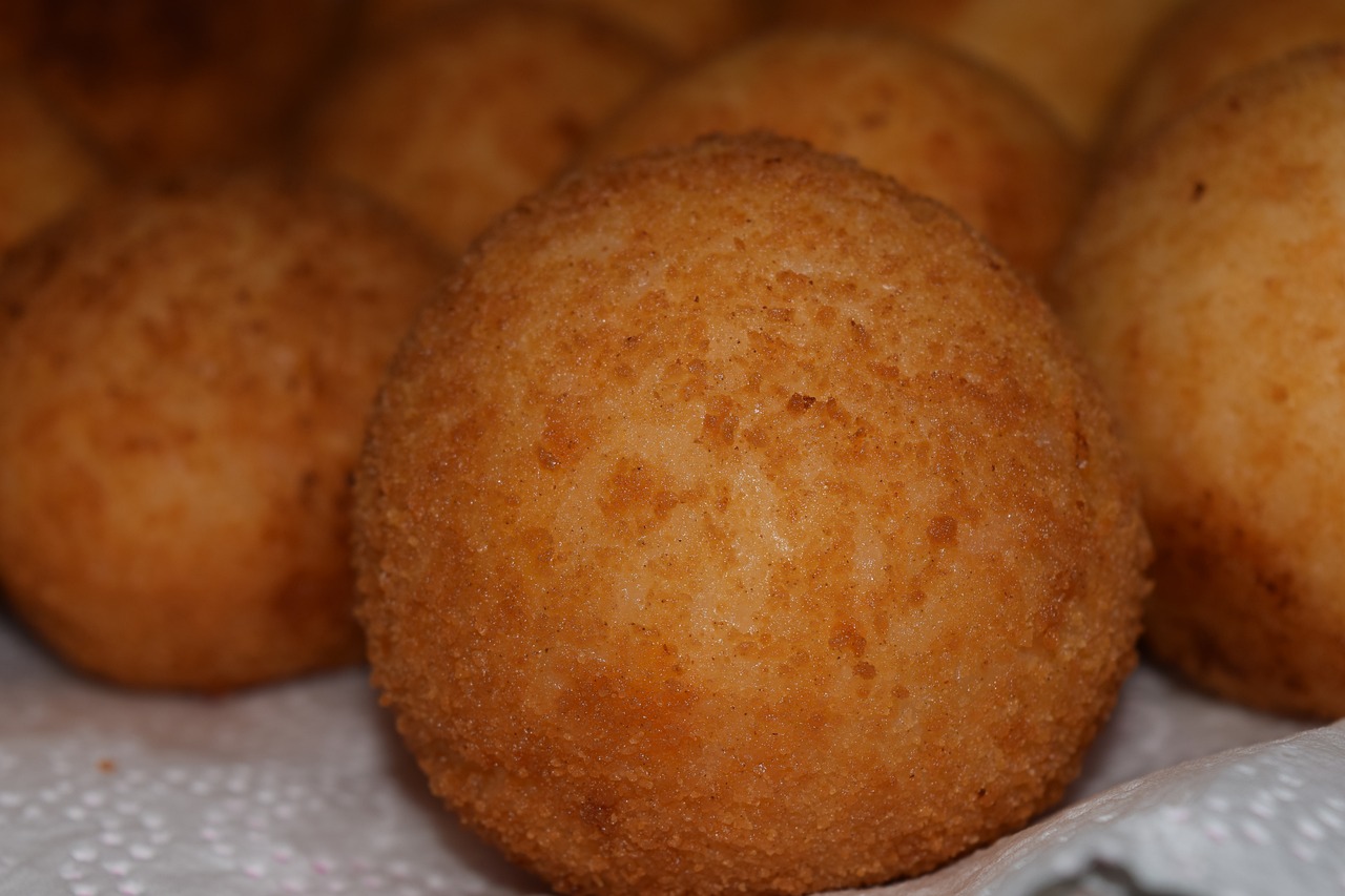 Arancini: 5 deliciosas recetas para disfrutar en casa 1 arancini