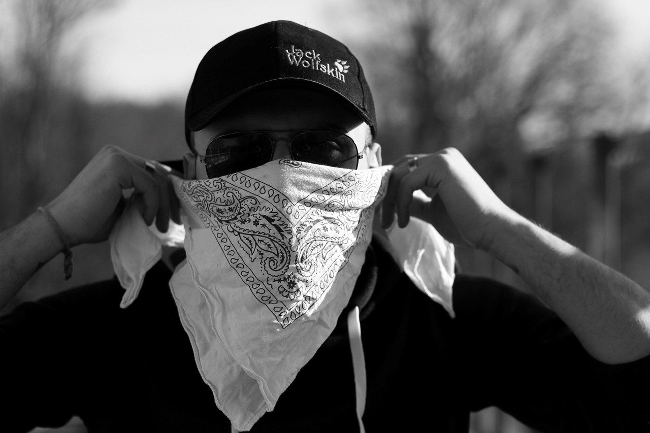 Bandana: 7 estilos creativos para llevar tu bandana diaria 3 bandana