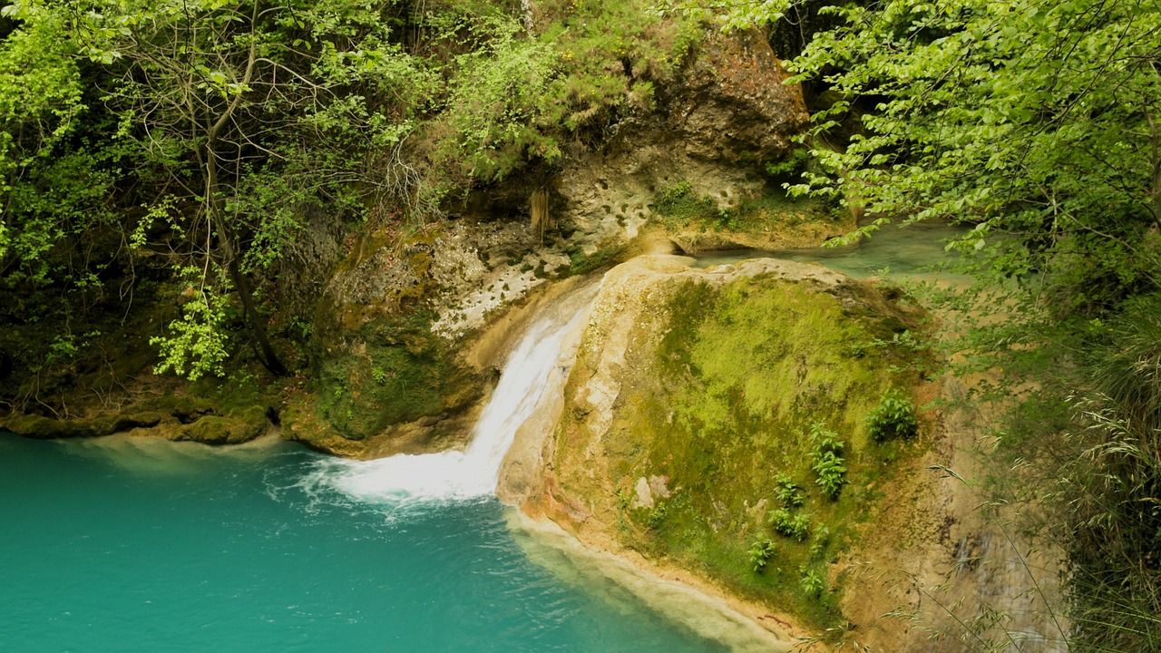 Urederra: 5 claves para disfrutar de la belleza de su paisaje 5 urederra