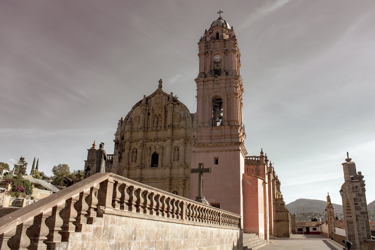 Tlalpujahua 7 razones para visitar este mágico pueblo michoacano 1 tlalpujahua