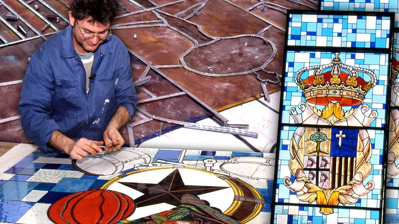 Vidrieras: 7 tendencias creativas para 2025 que debes conocer 4 vidrieras
